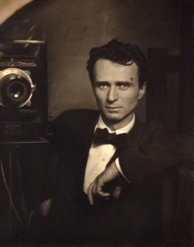 LUinWarsaw's tweet photo. We invite you to take this opportunity and visit the photographic exhibition of 🇺🇸🇱🇺 artist - Edward Steichen in these last days. 
#Krakow #MuFo #MNAHA

For more: https://t.co/1KWyszoGN7 https://t.co/FfqwJSDOM0
