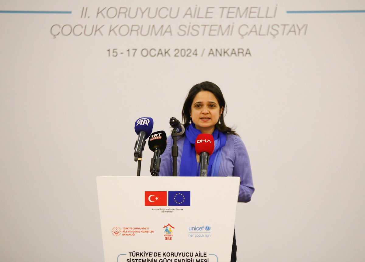 'Koruyucu Aile Temelli Çocuk Koruma Sistemleri Çalıştayı' kurumlar, çocuklar ve koruyucu aileler arasındaki diyaloğu geliştirmek ve çocuklara yönelik ulusal ve yerel çabaları güçlendirmek için <a href="/tcailesosyal/">T.C. Aile ve Sosyal Hizmetler Bakanlığı</a> iş birliğinde ve <a href="/EUDelegationTUR/">AB Türkiye Delegasyonu🇪🇺EU Delegation to Türkiye</a> 'un finansal desteğiyle bugün başladı.