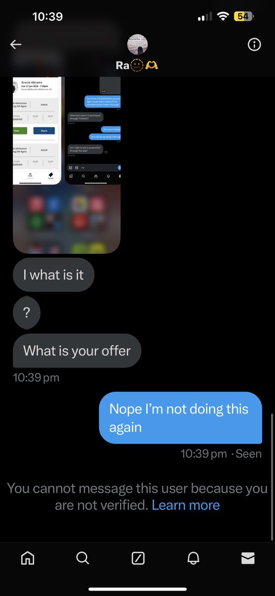 qetschs's tweet photo. This person is scamming for selling Gracie Abrams tickets for Melbourne, please be careful https://t.co/5zin6WyEO7