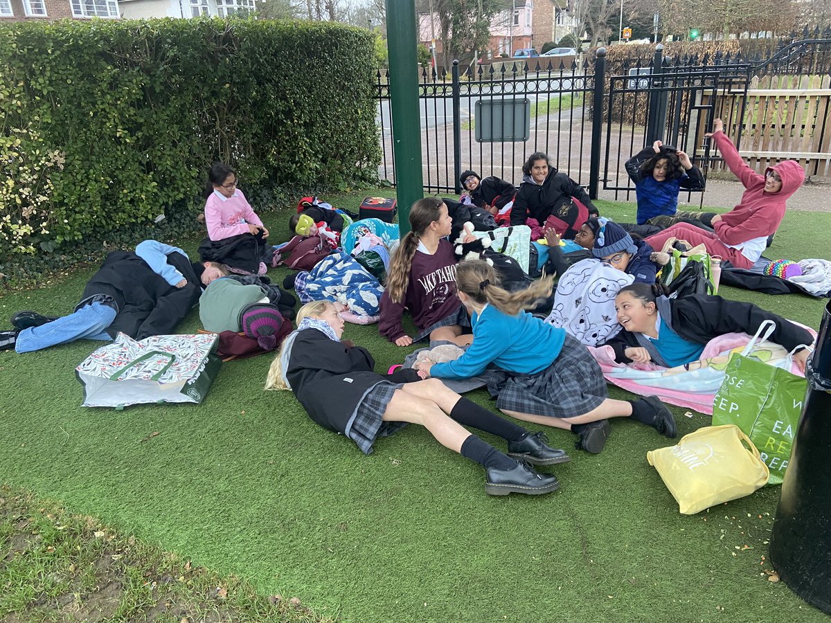 BGS_JuniorSch's tweet photo. Year 6 have started their new Unit of Inquiry by imagining what it might be like to be a migrant going on a long journey.  We had 5 minutes to pack a bag with everything we thought we might need… we soon realised that we had forgotten many items! #BGSYear6 #BGSIBPYP https://t.co/4zUEKVn70X