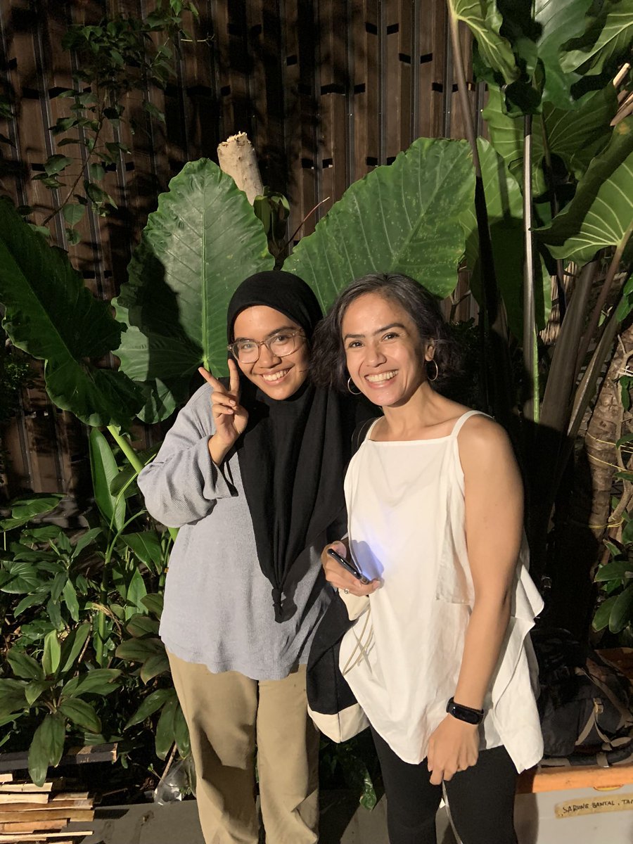 DyandraS26's tweet photo. this one took some times to glow ((IYA W FOTO MA DIA SAKING NGEFANSNYA)) https://t.co/OwxOuNnpXp
