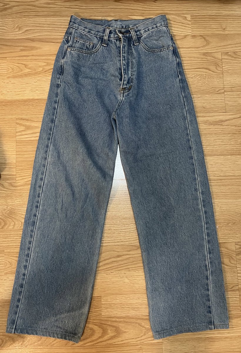 typagurlee's tweet photo. กางเกงยีนส์ lemondenims สียีนส์ ทรงสวยมากจริงๆ สาว150ใส่ละขายาวจ้า
150.- รส
เอว-สพ-ความยาว

#ส่งต่อกางเกง #ส่งต่อกางเกงยีน #โล๊ะตู้ #ส่งต่อเสื้อผ้ามือสองราคาถูก https://t.co/9dnTeCnx7i