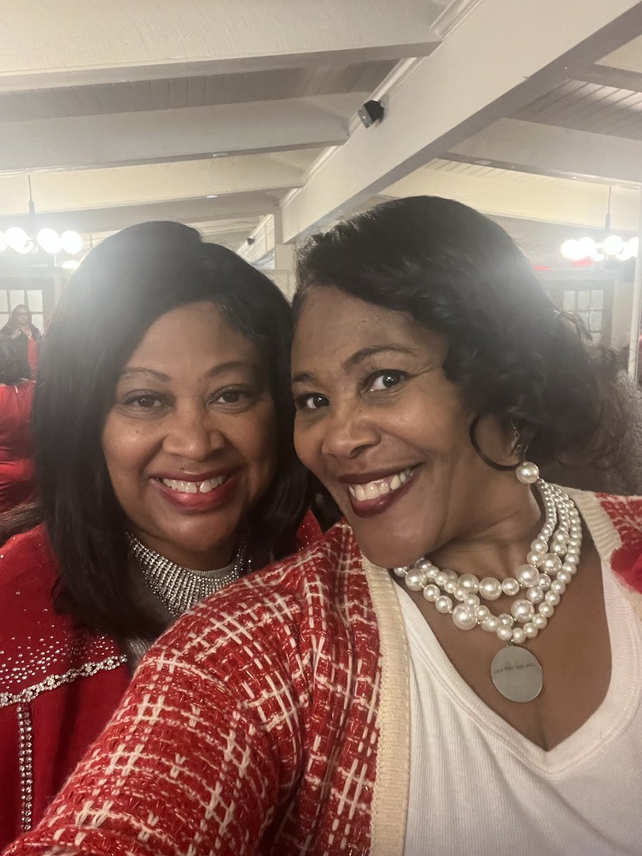 TiffHolmesWhite's tweet photo. AMAZING Founders Day soirée and brunch honoring our legacy and supporting community partners!❤️
We are Better Together!!
#DST1913
#PowerofDST
#DSTATX🐘🔺❤️ https://t.co/7cHfQNDYf6