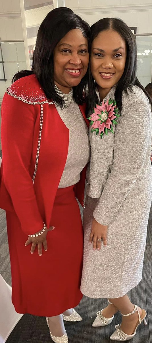 TiffHolmesWhite's tweet photo. AMAZING Founders Day soirée and brunch honoring our legacy and supporting community partners!❤️
We are Better Together!!
#DST1913
#PowerofDST
#DSTATX🐘🔺❤️ https://t.co/7cHfQNDYf6