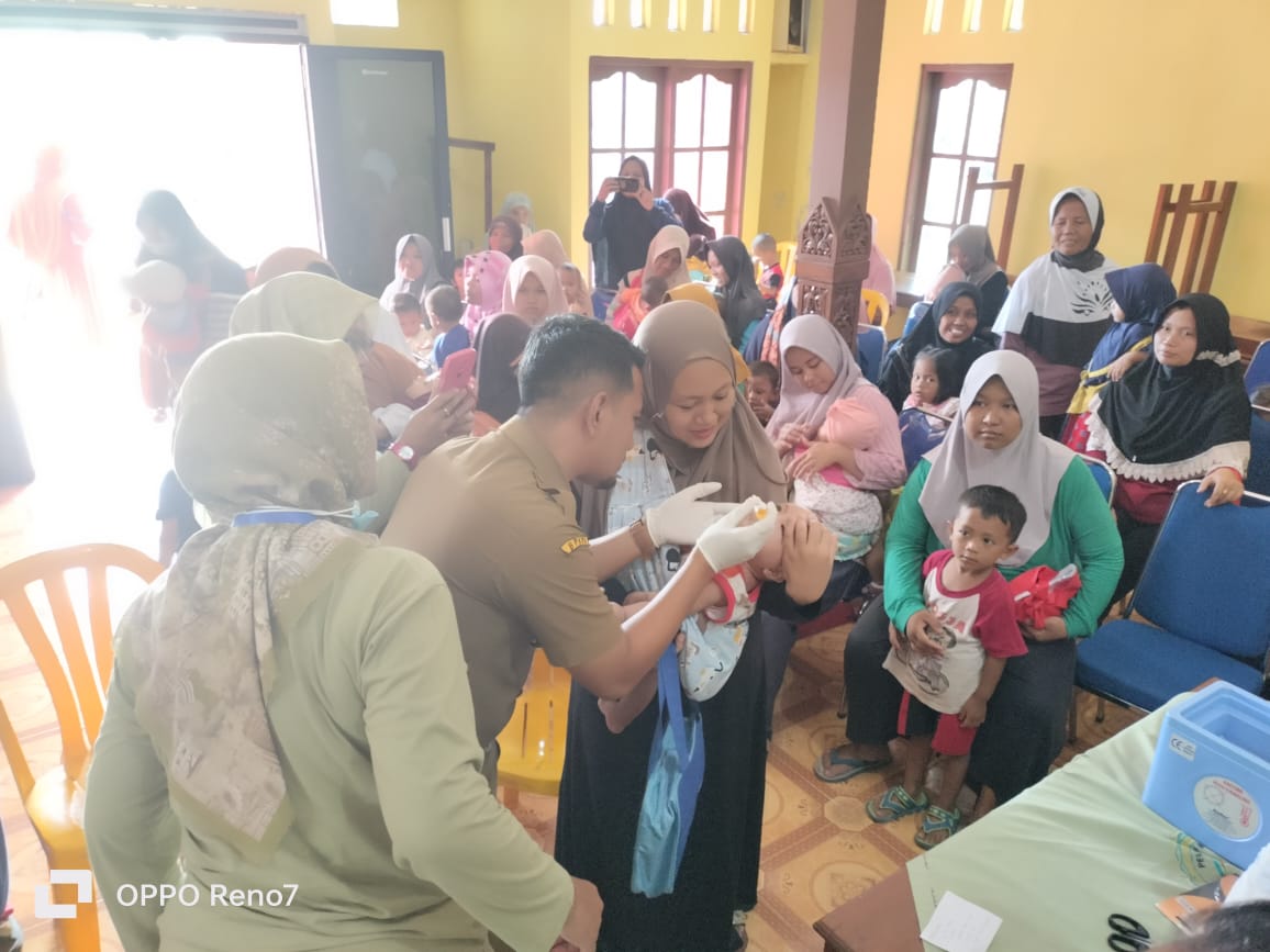 DesaBalingasal's tweet photo. SUB PEKAN IMUNISASI NASIONAL POLIO PROVINSI JAWA TENGAH DI DESA BALINGASAL - Website Resmi Desa Balingasal Kecamatan Padureso Kabupaten Kebumen https://t.co/hFTZ3mY3aR https://t.co/3jiJmsNib4