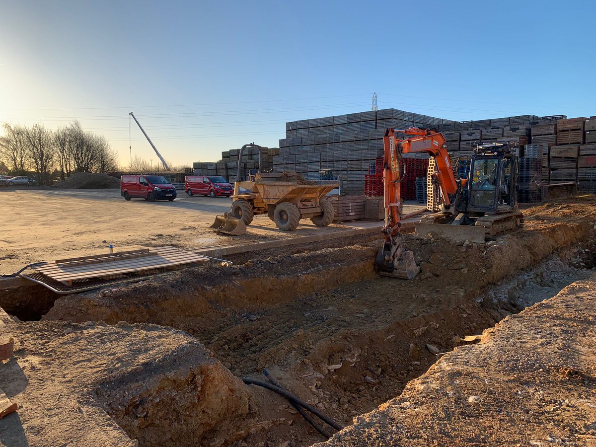 BennettPotatoes's tweet image. 2024 is getting off to an exciting start, with works now well underway on a new building and loading bay in preparation for further expansion and a busy season ahead. 🚜🙌🏻