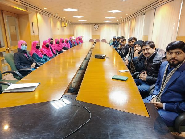 gitt_fsd's tweet photo. 𝙄𝙣𝙙𝙪𝙨𝙩𝙧𝙞𝙖𝙡 𝙑𝙞𝙨𝙞𝙩
Students of Import/Export Class @gitt_fsd visited Faisalabad Dry Port to gain insights into the logistics and transportation industry.
Khurram Jehangir Mirza GM Faisalabad Dry Port &amp; Rao Shahid Nisar Khan, Manager Commercial &amp; Operations https://t.co/WCCmySAeKl