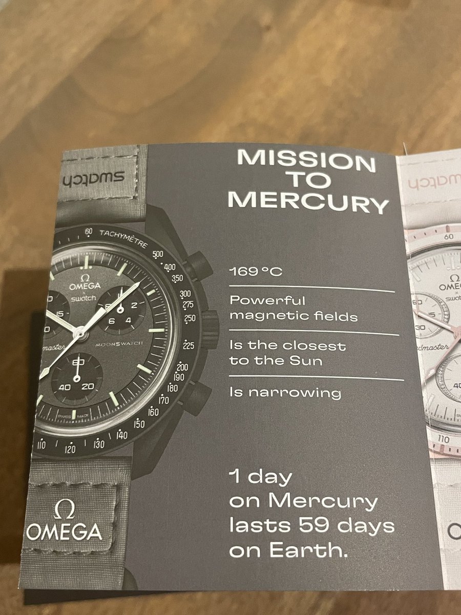 goripapa7's tweet photo. 自分への誕生日プレゼント🎁
このチープさが最高にカッコいい❗️
#swatchomega 
#Missioninmercury https://t.co/I7d3bO6xz3