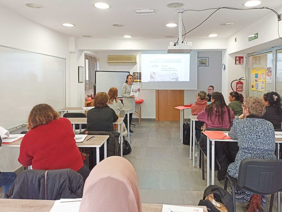 fundaciocerca's tweet photo. Iniciem la #formació en Atenció #Sociosanitària!

L’objectiu d’aquest curs és capacitar a les persones per al seu desenvolupament en tasques assistencials, preventives i educatives pròpies de la professió.

🟢 Més informació a: https://t.co/SnItUcb1Bo

📍Tarragona https://t.co/GGzEAWeOWx