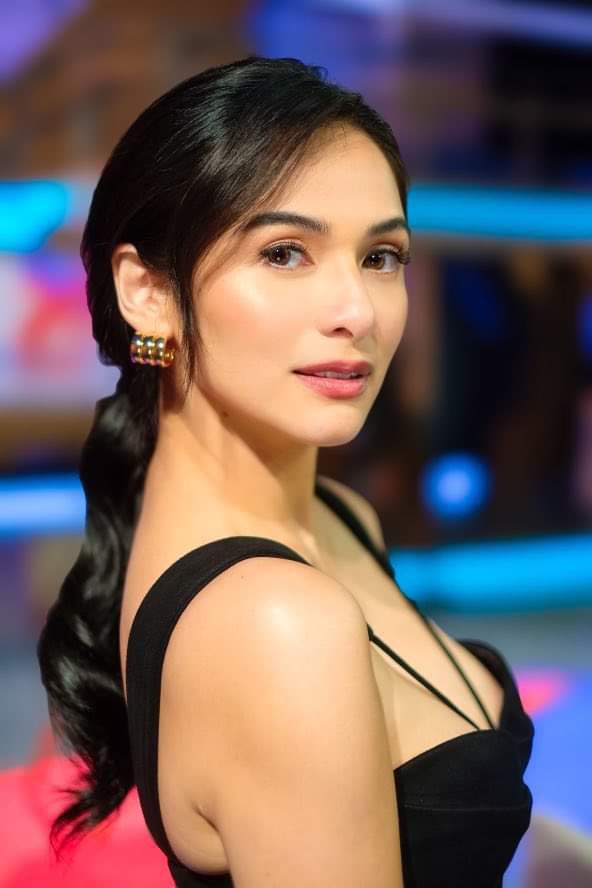 AllAboutJnnylyn's tweet photo. Jennylyn Mercado as Angela #LoveDieRepeatPilot https://t.co/hUXCJEtHab