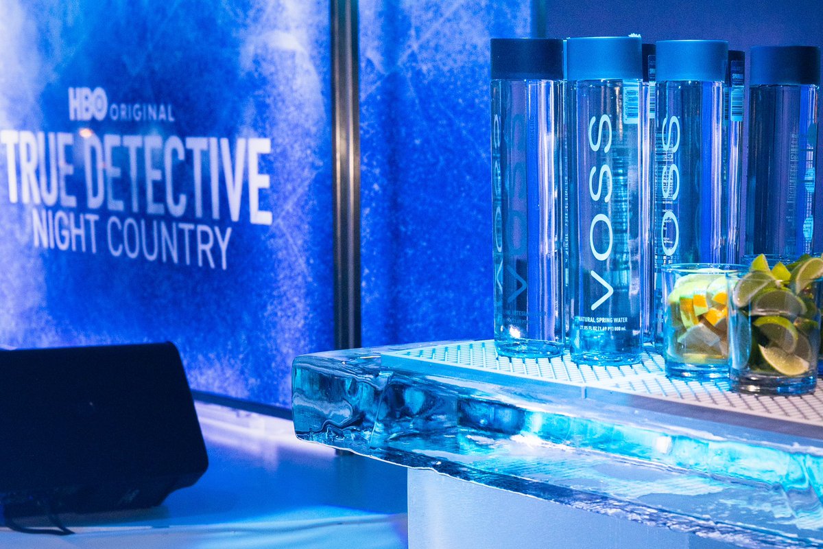 vosswater's tweet photo. Proud to hydrate the World Premiere of #HBO Original True Detective: Night Country! 
 
@streamonmax
@hbo

#TrueDetective #NightCountry #voss #vosswater #vossworld https://t.co/rGVvYdKNaC