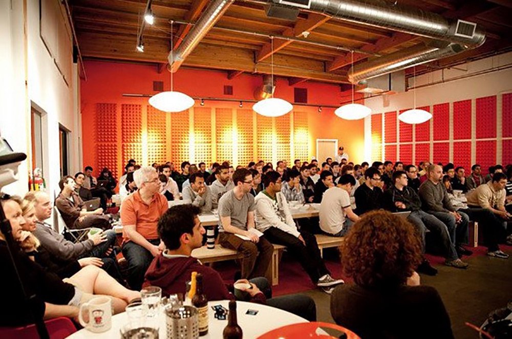 There are 150,000,000 startups in the world.

But 70% of them fail in the first 5 years.

Here are the 7 common mistakes you must avoid to build a startup and get 50k customers (like I did)

🧵