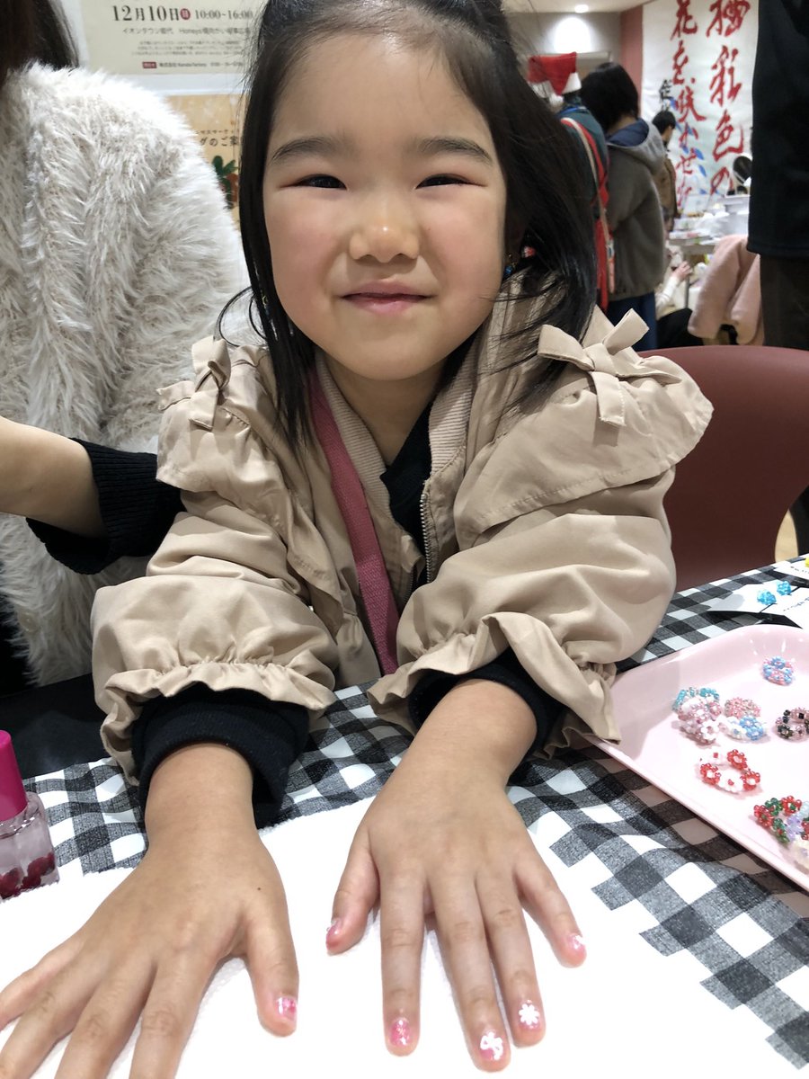 erinanails's tweet image. クリスマスマーケット
キッズネイル
大人気でした🎵

美爪キッズがいっぱい
ﾜｸﾜｸ♡