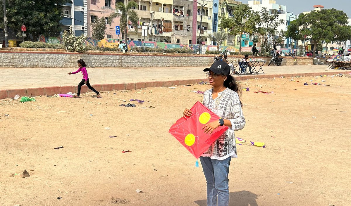 Gopalapall76478's tweet photo. Reaching new heights at the Algo Kite Festival, organized by Algo Bharat! πͺβ¨ @Algo_Bharat #AlgorandFlyingHigh https://t.co/s7nkJox2wB