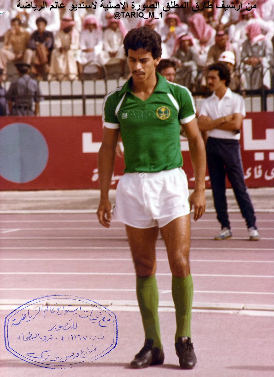 <a href="/hlaal56/">هـلالي قـديم</a> تاريخ لا ينسى وتم ابلاغه بعد المباراة بوفاة والده واعتقد المباراة بين السعودية والكويت