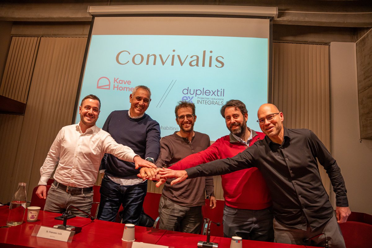 Convivalis's tweet photo. Aquest divendres dia 12 de gener vam començar a canviar la història de l'habitatge i ho vam començar a fer a Torroella de Montgrí, on ja podem anunciar que tenim les dues promocions plenes i amb llista d'espera. I només hem fet que començar ! #cohabiting https://t.co/2xLlSymUp9
