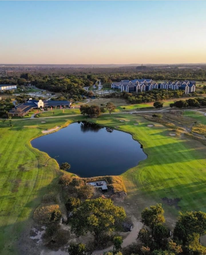 At my residency ☀️ resident Dj at Ciela Resort and Spa in Lusaka, if you're ever in the city, come through! A space with beautiful energy ☀️ and scenery... also got a massive golf course for golf lovers. #residentdj #dj #africandj #AfroFusion #afrobeats #africanmusic #afrohouse