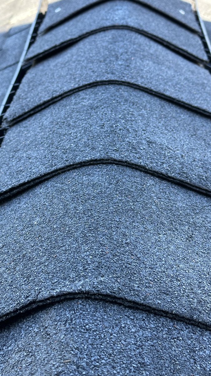superroofco's tweet photo. 👷‍♂️💼 Stunning Installation of GAF Timberline UHDZ premium shingles. Discover Charlotte’s first choice for roofing.

☎️Call us at (704) 232-7879
👉https://t.co/V4WwO8Nl45

#CharlotteNC #Quality #QueenCity #Roofing #SouthEndCLT #MyersPark #Dilworth https://t.co/1BpTZuwQVj