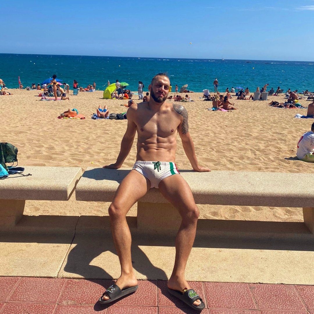 ALROIG1's tweet photo. Ya estoy en @dirtyfans,si quieres ver mi contenido privado,entra,sigueme y mandame mensaje privado que es gratis y  a disfrutar 😋 https://t.co/7xZFrGR0zt https://t.co/1E6txGxCIs