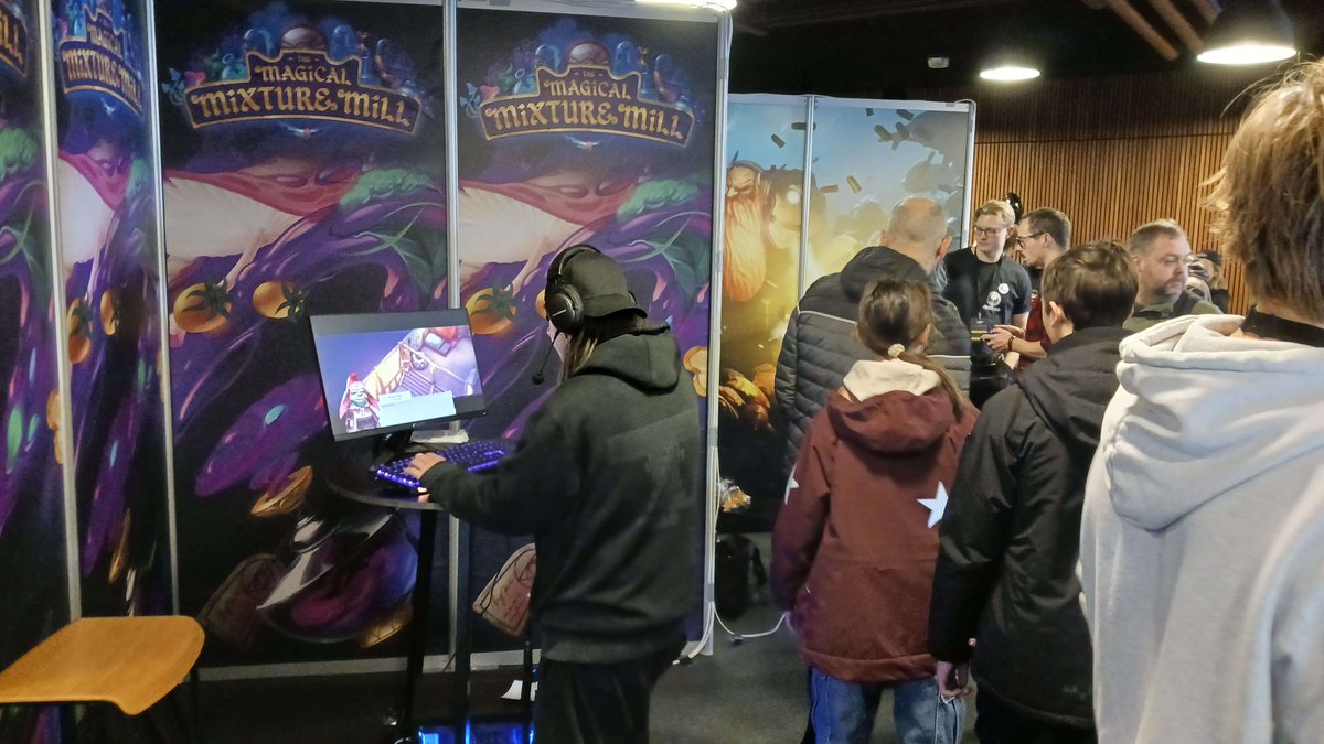 Had an amazing time this weekend at #CopenhagenGamingWeek 🍄⛏️

Was so cool seeing people try out our #indiegame at our stand and meeting so many talented #Devs showcasing amazing games.