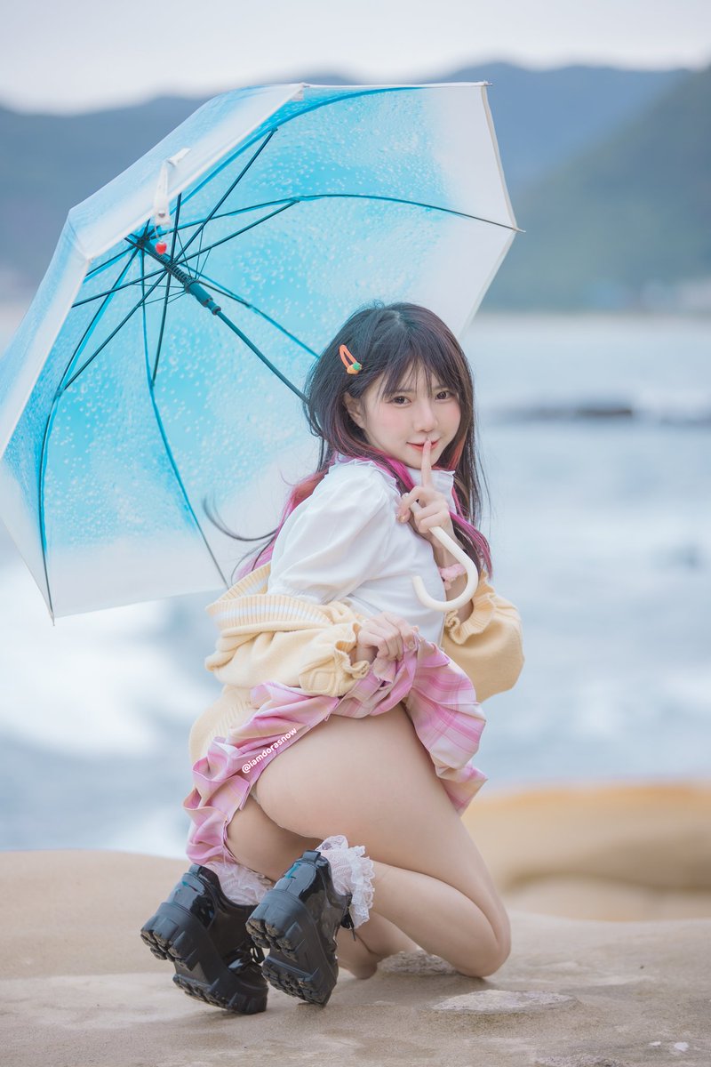 Just Some Cute JK Hanging Out With You :3 
开心のJK https://t.co/CwW8yDd55M