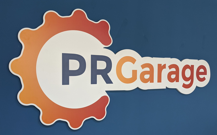 we_theGarage's tweet photo. 🔊 Hitos de 2023:

- La facturación aumentó un 38%, alcanzando 5M€.
- Sumamos marcas top como @Zalando o @N26ES.
- ¡Ya somos 50 personas!
- Puesto 15º en las mejores agencias según PR Scope elaborado por @SCOPEN.

Y pronto... más 😏 ¡Gracias a todos!
👉 https://t.co/OccfEOgHXL https://t.co/vgKuI1qXWJ