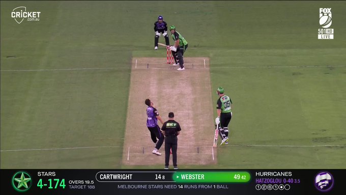 Webster finishes with a 50 for the Stars!  📹 Credits: Twitter/BBL