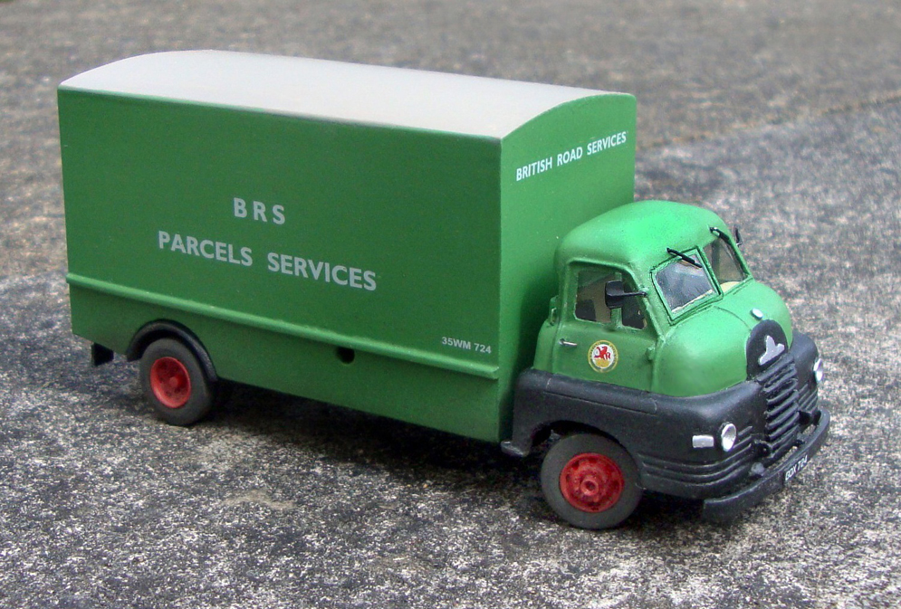 The Bedford S Type lorry was a vehicle greatly missed from 0 gauge model layouts depicting the 50s &amp; 60s

But in 2021, David Amias completed a long-held ambition of casting a kit which could build a Bedford S

This was the result, using 380 Rubber &amp; G26 Resin #scalemodel