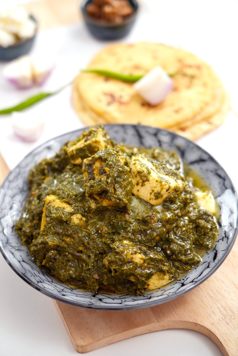 ChefKunalKapur's tweet photo. Jhatpat dekho aur banao meri nayi recipe Saag Paneer. Recipe live on my channel: https://t.co/Sgx2w45f4U
#SaagPaneer #ChefKunalKapur #Recipes #IndianFood #MakaraSankranti #Pongal #MakaraSankranthi #festival #FestivalSeason https://t.co/rBqnP1sGGW