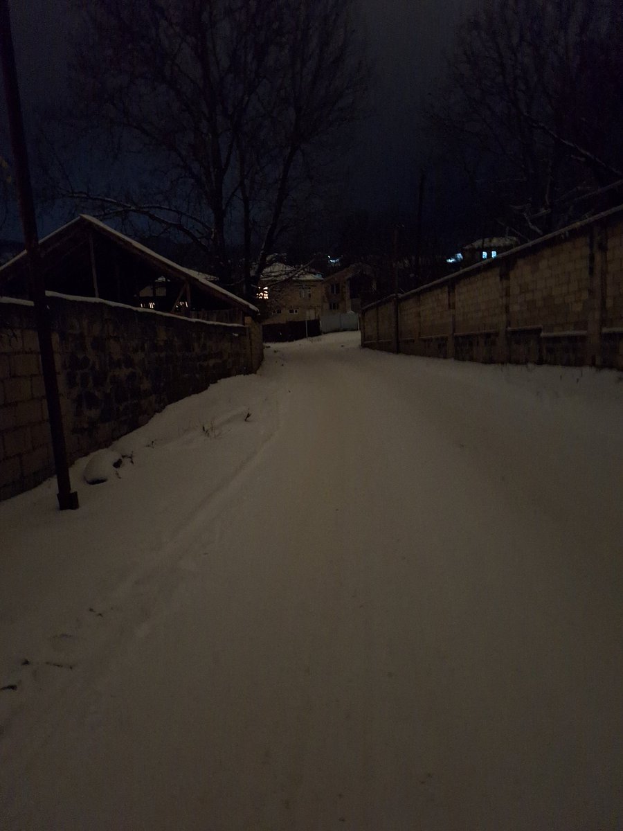 ARABOV_L's tweet photo. Hər gecə qaranlıq olmur... https://t.co/EQKXfxqQRv