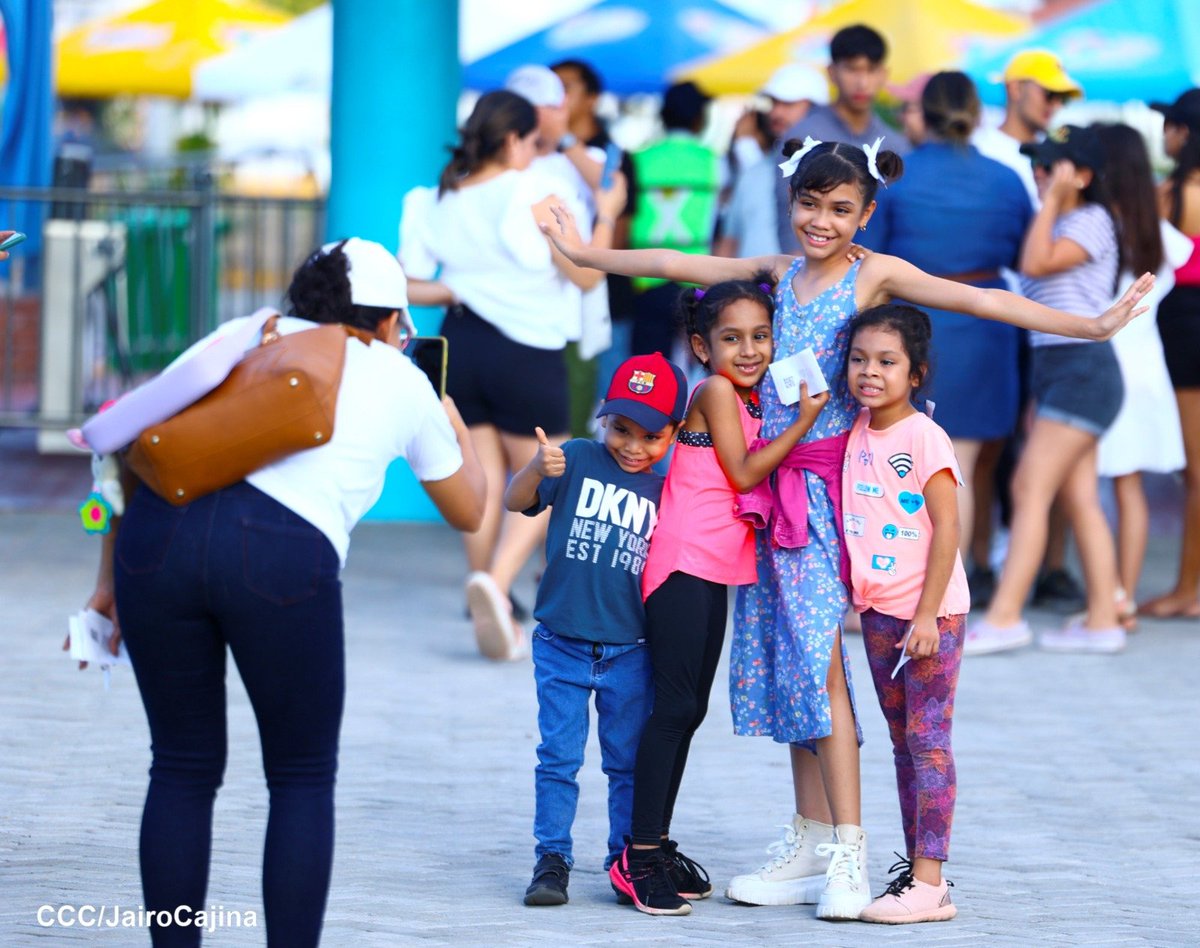 El parque de la alegría ubicado en el puerto turístico Salvador Allende se ha convertido en uno de los destinos turísticos más visitados por la familia nicaragüenses los fines de semana

#4519LaPatriaLaRevolución 
#MásVictoriasMásBiemestar