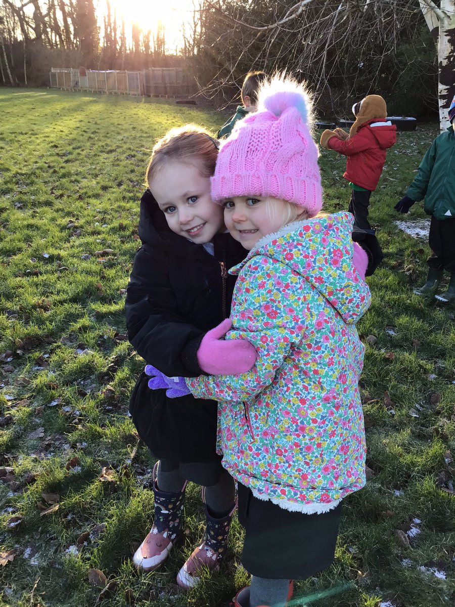 BVPSRecp's tweet photo. We have had a lovely morning exploring the cold, crisp weather. We observed and recorded changes in the weather and seasons; created an experiment turning bubbles into frozen bubbles; and supported our well-being by running outside and having fun. #bvpseyfs #bvpsscience #bvpspshe https://t.co/xlDmKbl3Ph