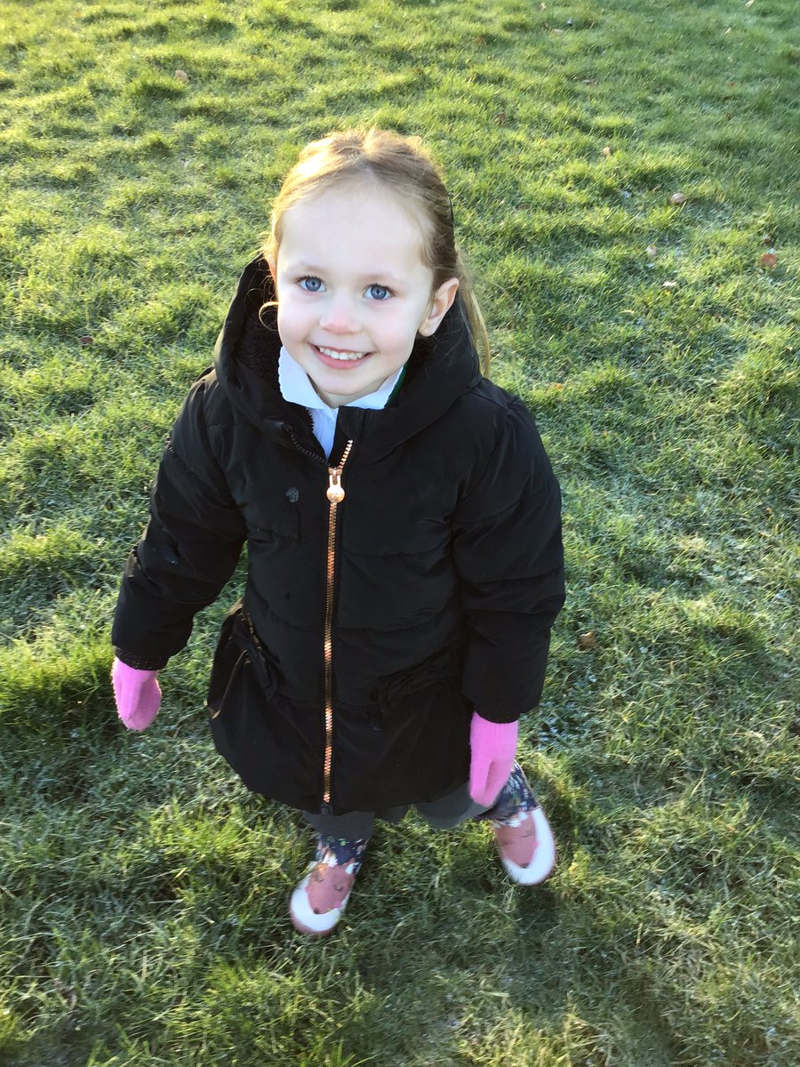 BVPSRecp's tweet photo. We have had a lovely morning exploring the cold, crisp weather. We observed and recorded changes in the weather and seasons; created an experiment turning bubbles into frozen bubbles; and supported our well-being by running outside and having fun. #bvpseyfs #bvpsscience #bvpspshe https://t.co/GpdKZDAzJL