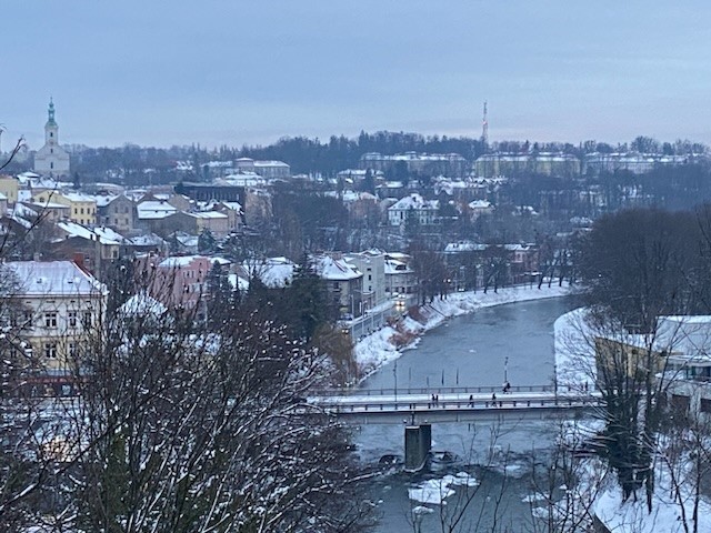 Last week Elżbieta Opiłowska and Hynek Böhm organized a study visit to Cieszyn (PL) and Český Těšín (CZ). The visit aimed at developing collaboration with local stakeholders for academic research within WP4 (link to WP page) and artistic intervention. sdu.dk/en/forskning/f…