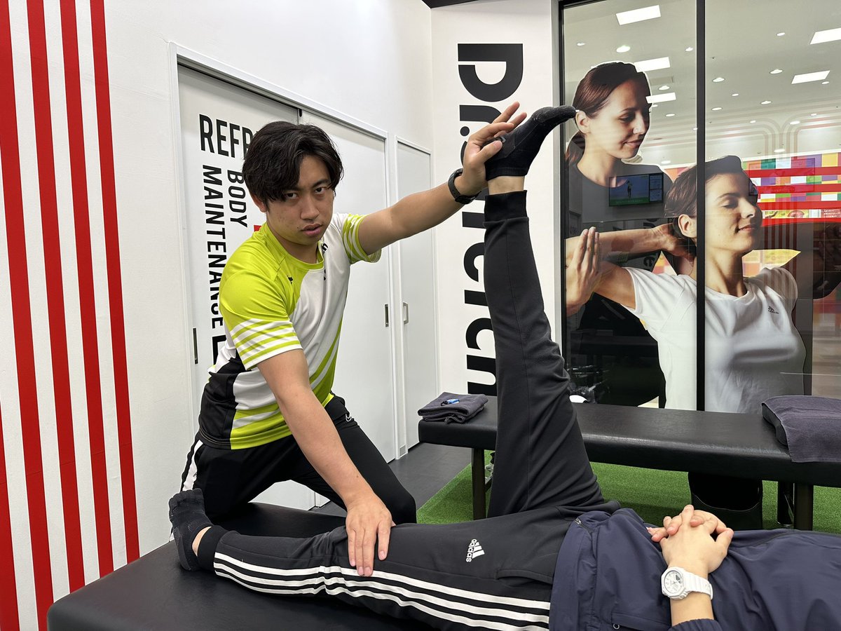 my_dskanda's tweet photo. お疲れ様です！
スタッフ紹介NO.11

名前:松元俊也
ドクスト歴:1年目
趣味:フットサル
好きなストレッチ:大臀筋ストレッチ
D1に向けてひとこと:出し切ります！！

#d1wgp3
#ドクターストレッチ
#イオンレイクタウンmori店
#レイクしか勝たん https://t.co/AqGIAAvgB7