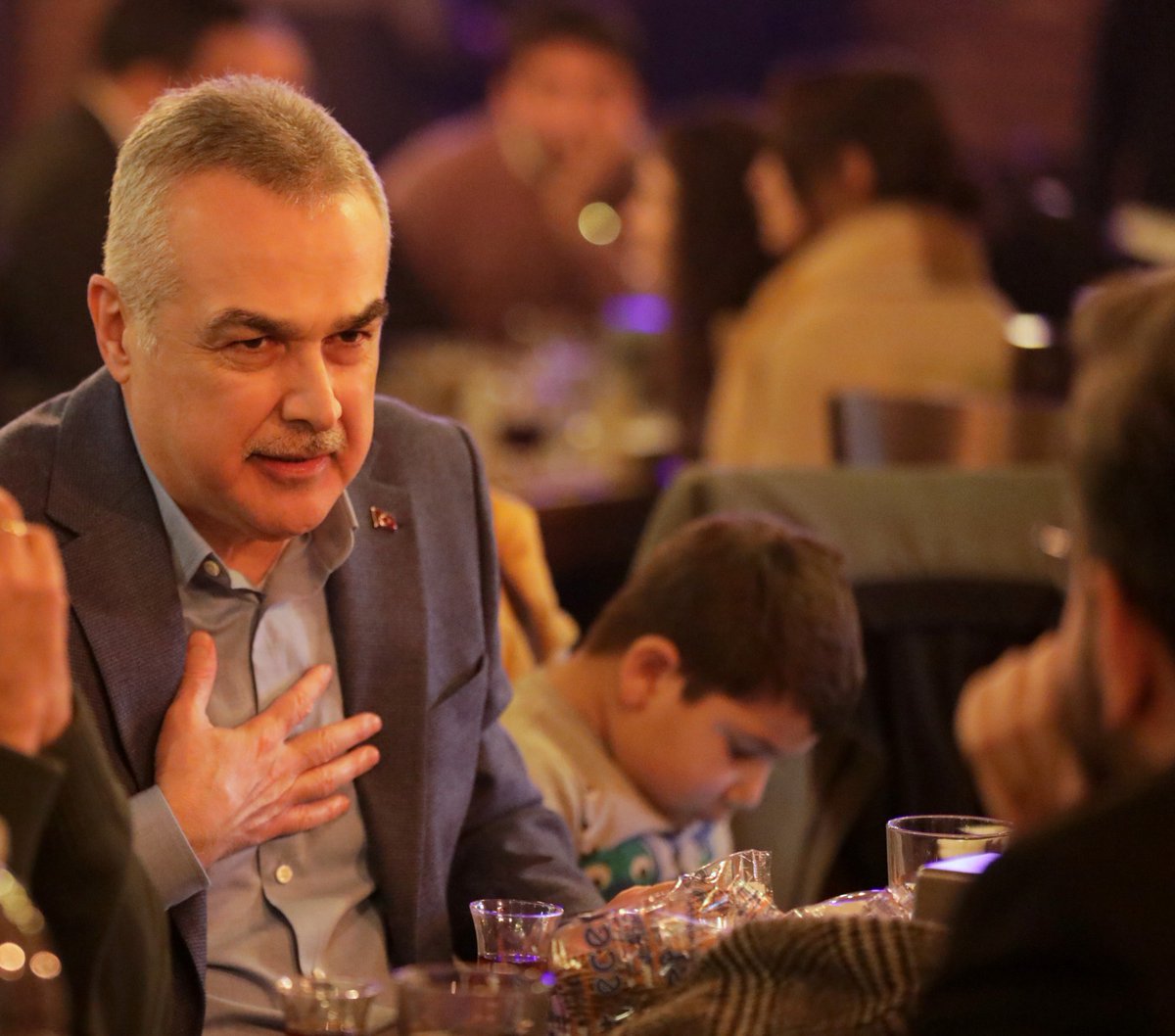 aydinmsavas's tweet photo. Doğru bilginin peşinde özveriyle çalışan basın mensuplarımızla Cuma günü bir araya geldik.

Aydın'ımızı, ortak akılla yöneteceğiz.

Sevdamız Aydın ❤️ https://t.co/dWjJs9jXug