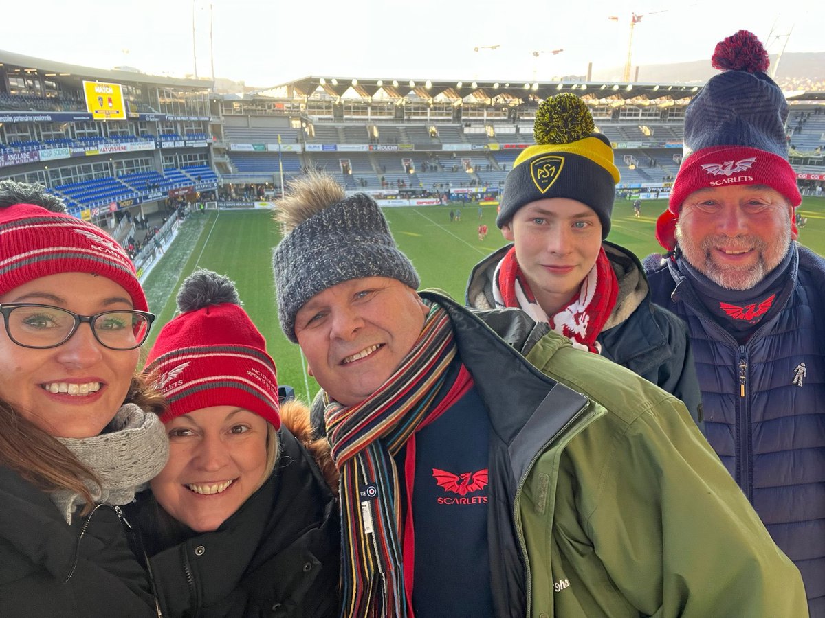 cathrdavies's tweet photo. A big thank you to @VaughanVoyage for yet another great trip supporting @scarlets_rugby!
#ASMvSCA https://t.co/x1nxSgQ2AM