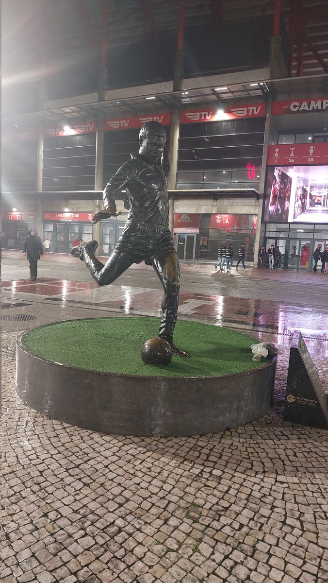 PatjeFerwerda's tweet photo. Benfica - Rio Ave 4-1 https://t.co/jIC4bx2dnh