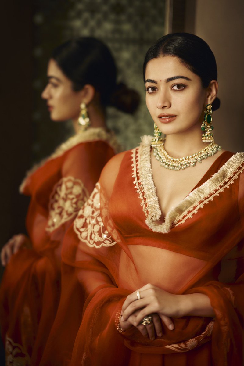 iamRashmika's tweet photo. Wishing my darling loves all the happiness, joy and goodness 🫶🏻🤍

मकर संक्रांति 🧡
பொங்கல்🧡
మకర సంక్రాంతి🧡
ಮಕರ ಸಂಕ್ರಾಂತಿ 🧡
പൊങ്കല്‍🧡
ਲੋਹੜੀ 🧡 https://t.co/NI8OnAXDDc
