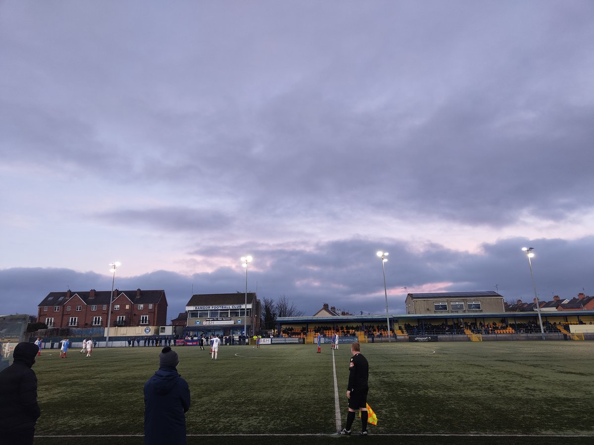 DreadHops's tweet photo. 13/01/24 Clandeboye Park, Bangor
@ArdsFC1900
0 v 1
@Ballinamallard
@OfficialNIFL Championship [Tier 2] Entry: £8 Att.? N.I Nomads Ards are groundsharing at rivals Bangor. &amp; what a quaint delight it is. Well worth a visit in a fantastic town   #groundhopping #footballgrounds https://t.co/Oze8YbbuwE