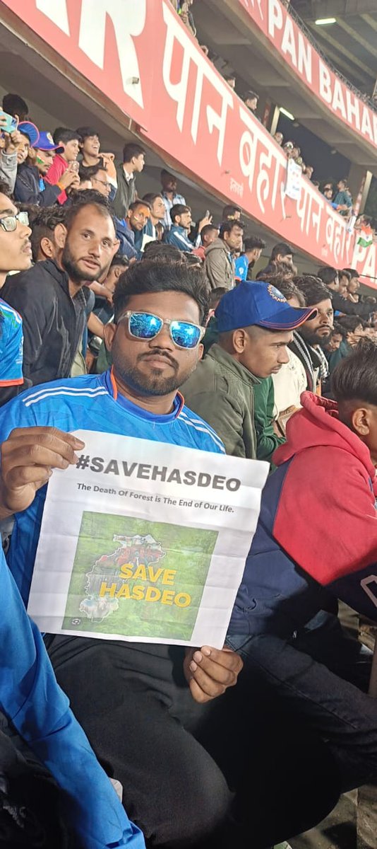 TribalArmy's tweet photo. भारत बनाम अफगानिस्तान T20 इंटरनेशनल क्रिकेट मैच के दौरान #SaveHasdeo मुहिम को आदिवासी युवा आगे बढ़ाकर अपने माध्यम से आवाज बुलंद कर रहे है। https://t.co/AWrdmp1qBf