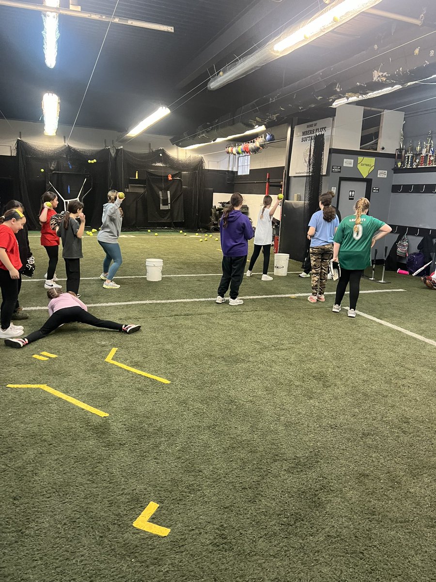 Bombers Elite tweet media