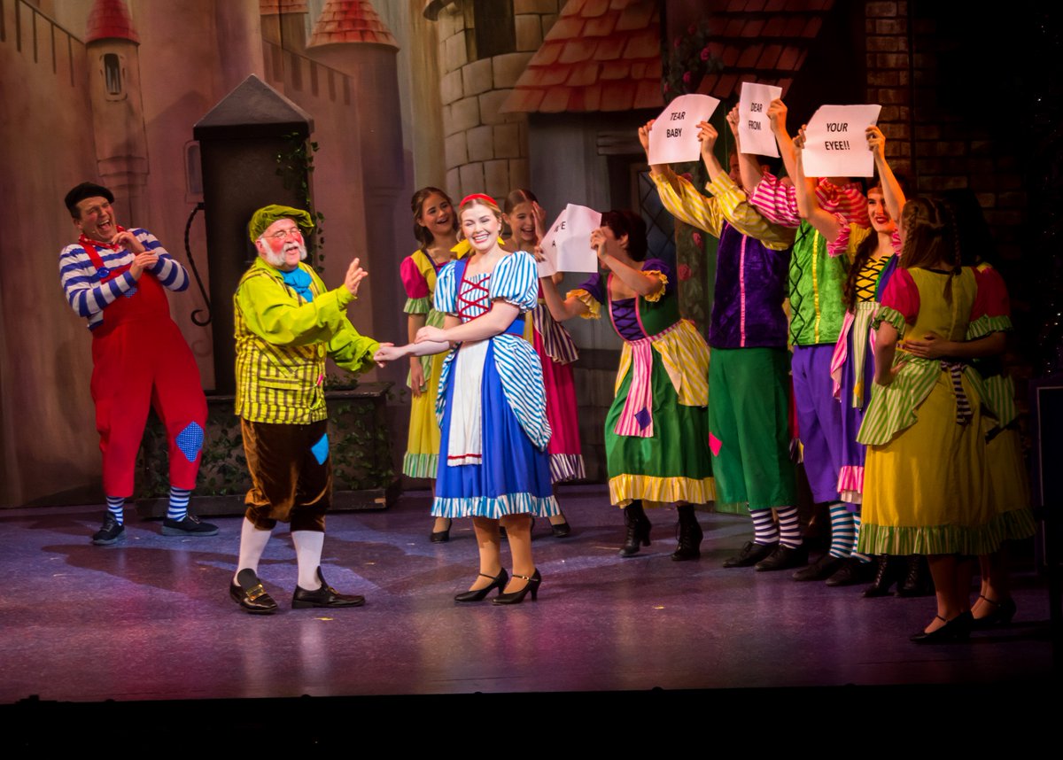 EBTheatres's tweet photo. MORE photos from the final night of #ebpanto Beauty and the Beast 2022/23 Images by P.Gurr #Eastbourne https://t.co/fbOS4LO7TF