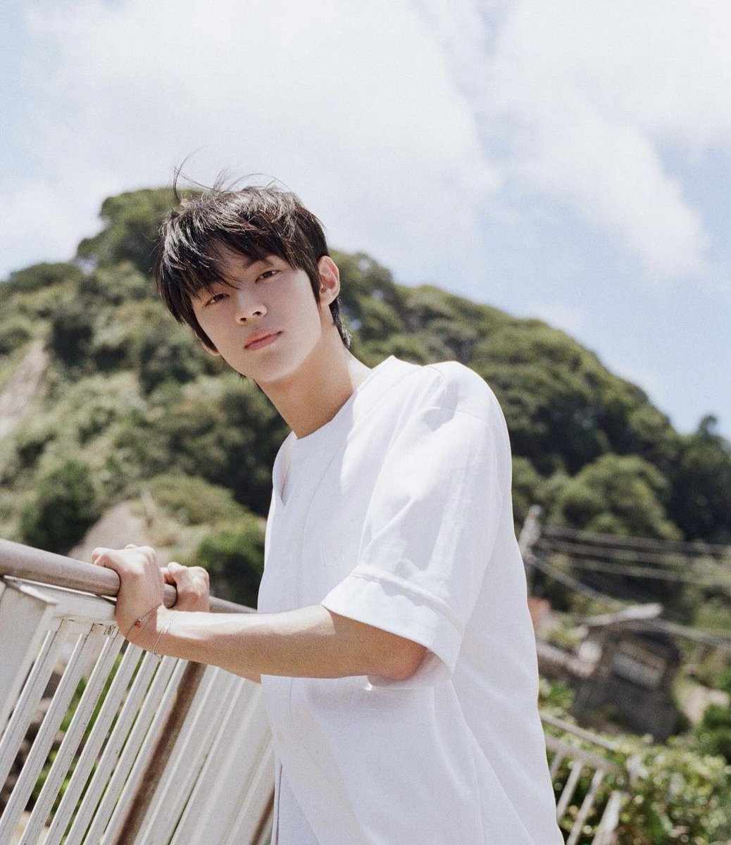 dohoonpics's tweet photo. instagram update  
#DOHOON #도훈 #TWS #투어스 https://t.co/IpZk0gcN5k