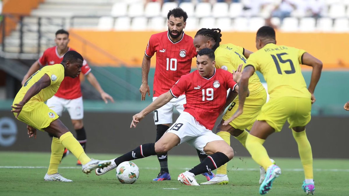 Another exciting #TotalEnergiesAFCON2023 day ⚽️ where I witnessed @EgyptNT 🇪🇬 and Mozambique 🇲🇿 sharing points with a 2-2 draw in Group B 🤝. The atmosphere was incredible 🔥 @CAF_Online