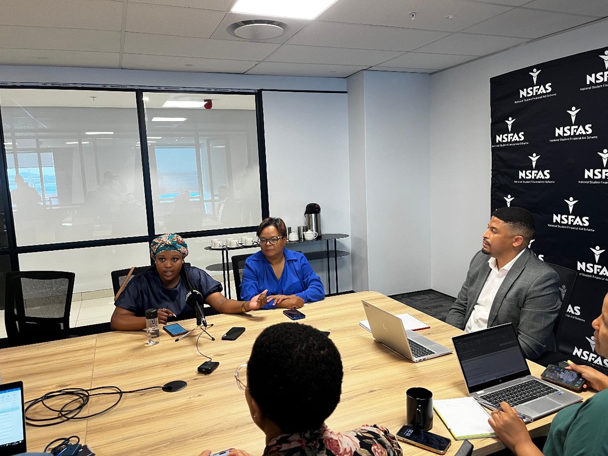 Our_DA's tweet photo. 📢 The DA conducted an oversight inspection at the NSFAS office today, where acting CEO Masile Ramorwesi was unable to provide an update on outstanding 2023 funding.
SA deserves a sharper Blade to steer higher education forward and protect students. Minister Nzimande must go! https://t.co/79NRij7gft