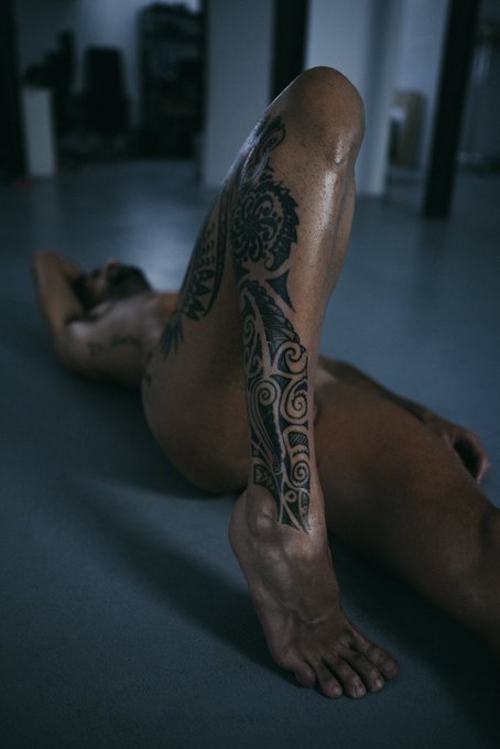 Mucha gente me dice que tengo unos pies bonitos y perfectos&hellip; a ti te gustan?   https://t.co/B5tamfbx0G