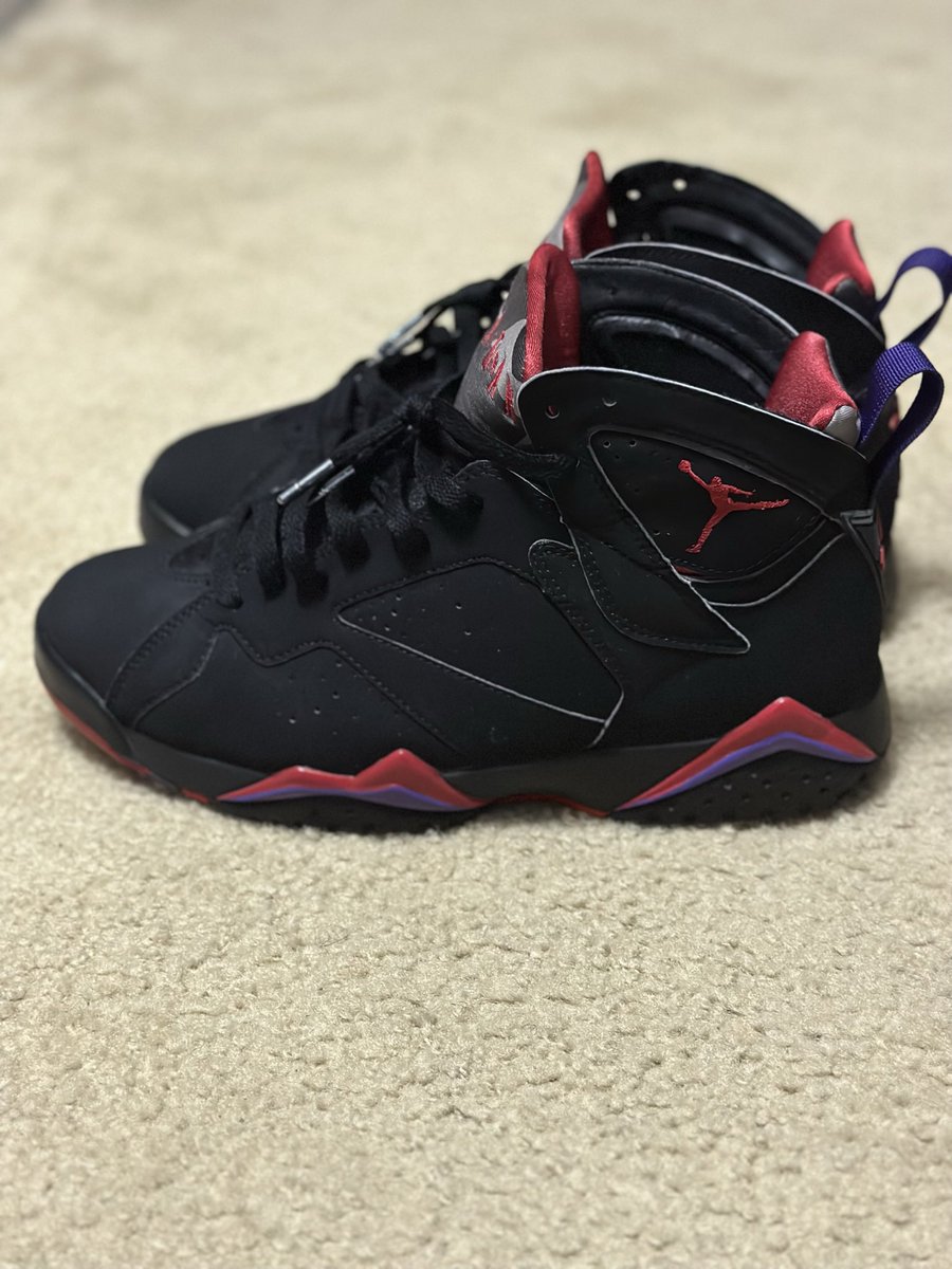spicedafari1's tweet photo. @Nike @Jumpman23 we need these back 👐🏾😎🔥🔥🔥 https://t.co/iad6emkhLz