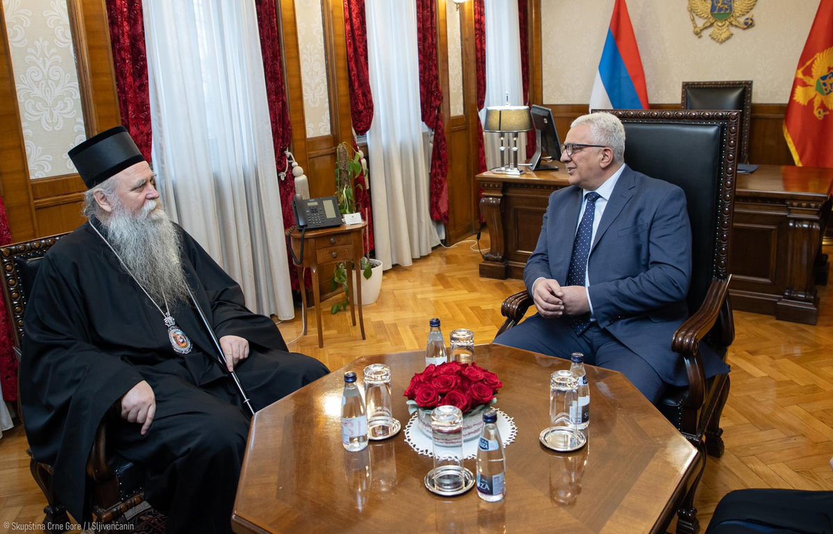 PeterDraskovic's tweet photo. Црна Гора се враћа себи. https://t.co/FB8xGLgclm