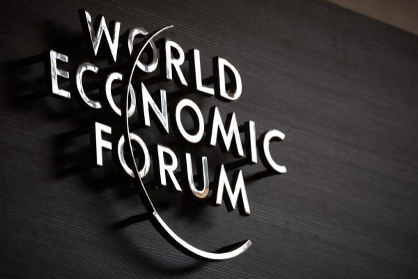 💼💡 Economistas destacados del Foro Económico Mundial advierten sobre perspectivas moderadas y una incertidumbre marcada en la economía global🌐📉 

#EconomíaMundial #PerspectivasEconómicas